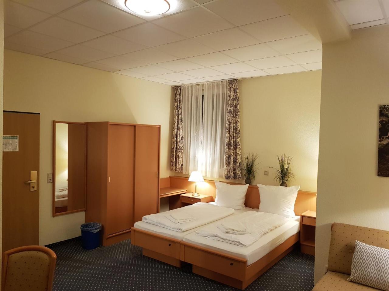 Hotel Altberesinchen Frankfurt  Esterno foto