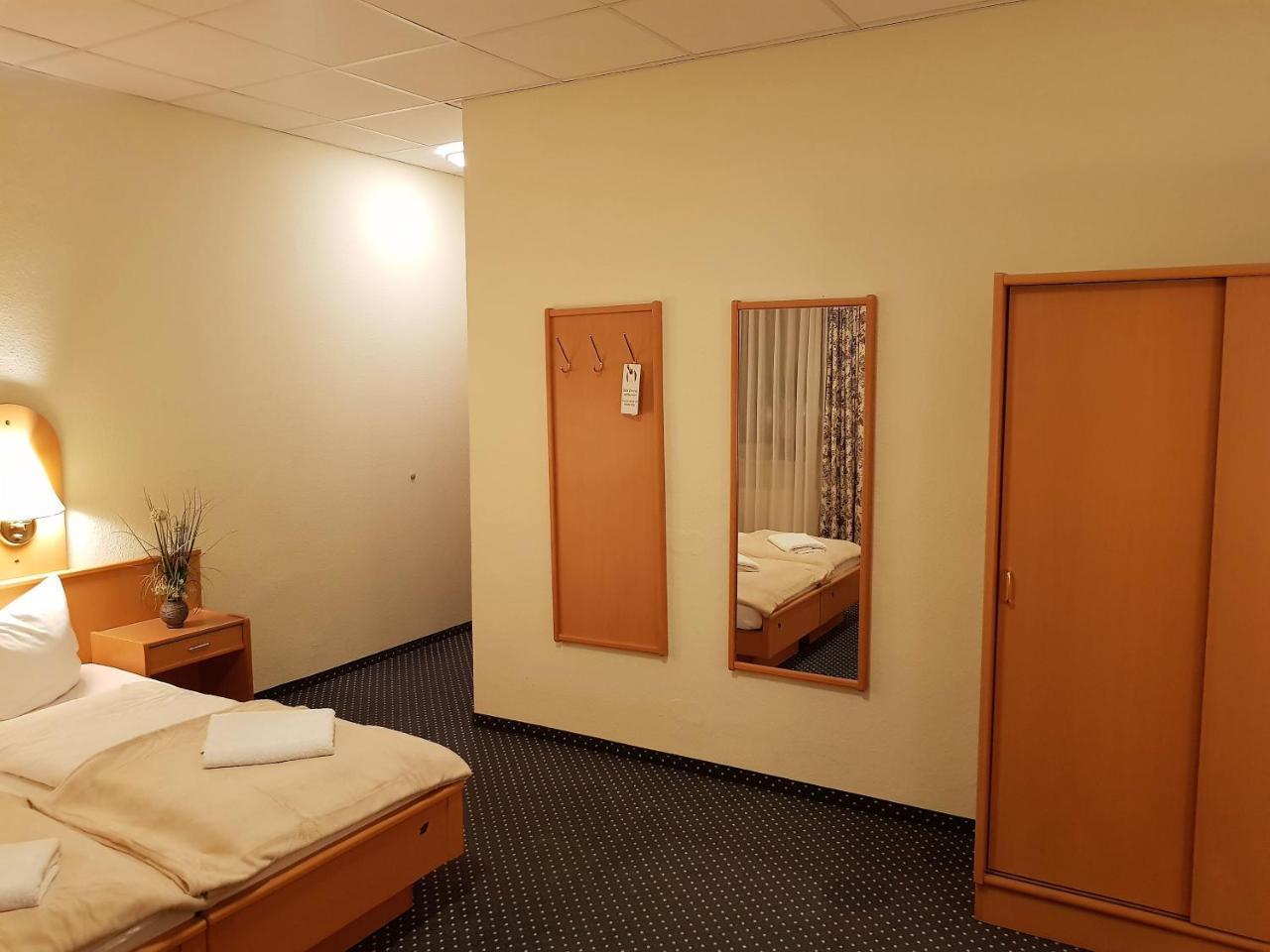 Hotel Altberesinchen Frankfurt  Esterno foto