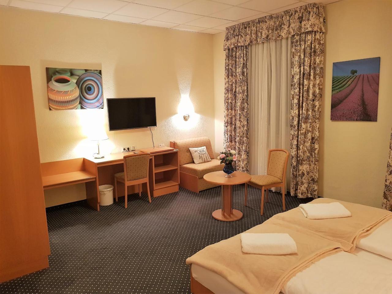 Hotel Altberesinchen Frankfurt  Esterno foto